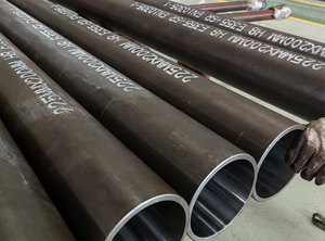 St52 E355 C45e Ck45 E410 E470 20mnv6 SAE1026 SAE1045 Carbon Steel Cold Drawn and Skived and Roller Burnished Seamless Hydraulic Cylinder Tube